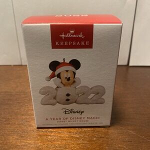 Hallmark 2022 A Year of Disney Magic Mickey Mouse Christmas Ornament‎ Keepsake